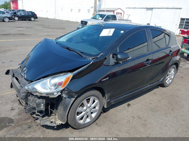 Toyota Prius C Four 2017 JTDKDTB39H1595992 Image 2
