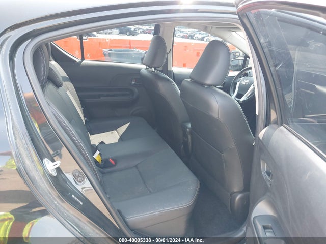 Toyota Prius C Four 2017 JTDKDTB39H1595992 Image 8