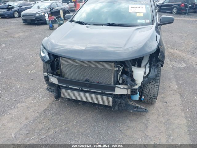 2GNAXSEV7J6233096 Chevrolet EQUINOX LT