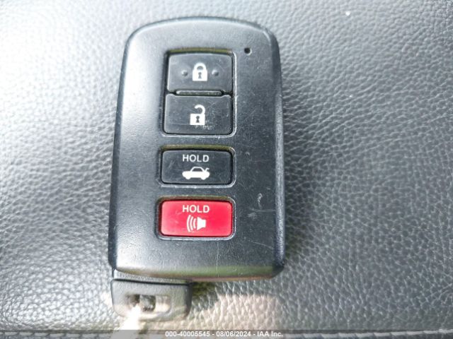 2T1BURHE2FC386601 Toyota Corolla S Premium