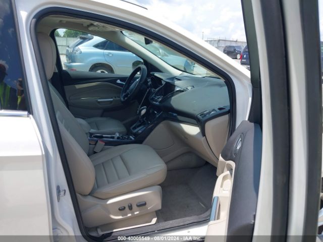 1FMCU9J96FUC56241 Ford Escape Titanium