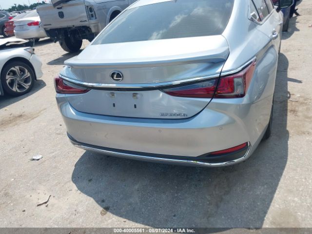 58ADA1C11PU028955 Lexus ES 300H