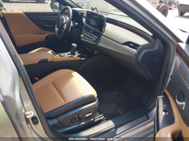 58ADA1C11PU028955 Lexus ES 300H