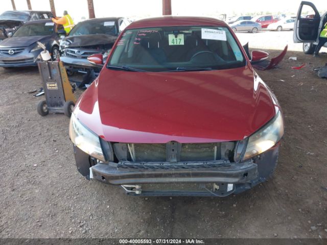 1VWAT7A35FC054279 Volkswagen Passat 1.8t Wolfsburg Edition