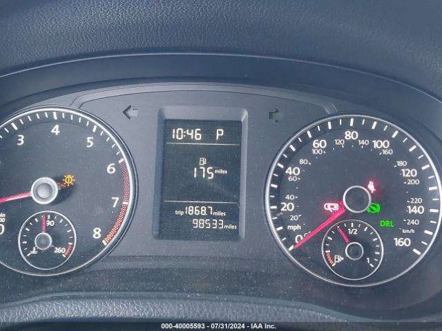 1VWAT7A35FC054279 Volkswagen Passat 1.8t Wolfsburg Edition