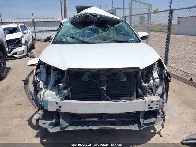 Toyota Highlander Xle V6 2016 5TDKKRFH2GS140627 Image 13
