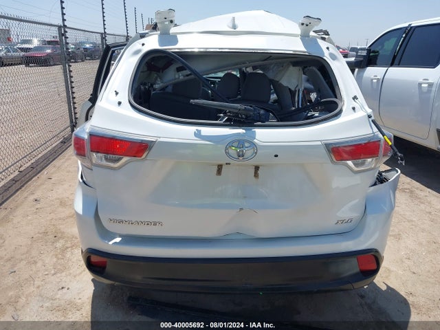 Toyota Highlander Xle V6 2016 5TDKKRFH2GS140627 Image 17