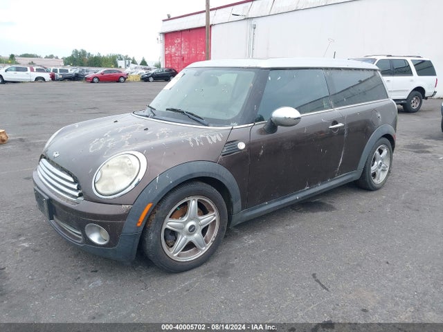 2008 MINI COOPER CLUBMAN WMWML33538TJ45851 Photo 1