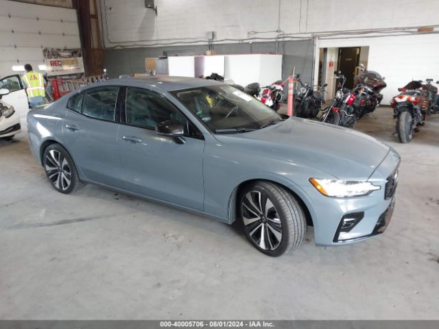 7JRL12TZ3NG153973 Volvo S60 B5 Momentum