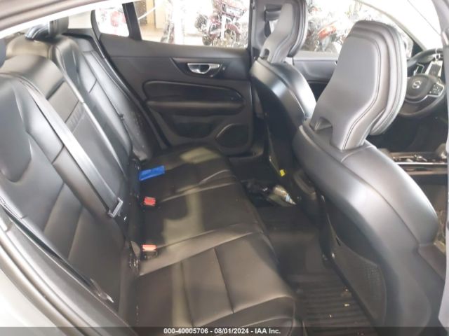 7JRL12TZ3NG153973 Volvo S60 B5 Momentum