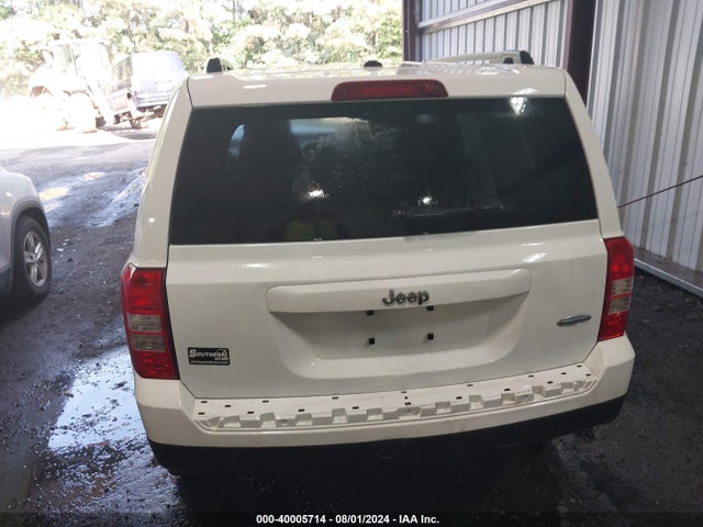 1C4NJPFB7GD590172 Jeep Patriot Latitude