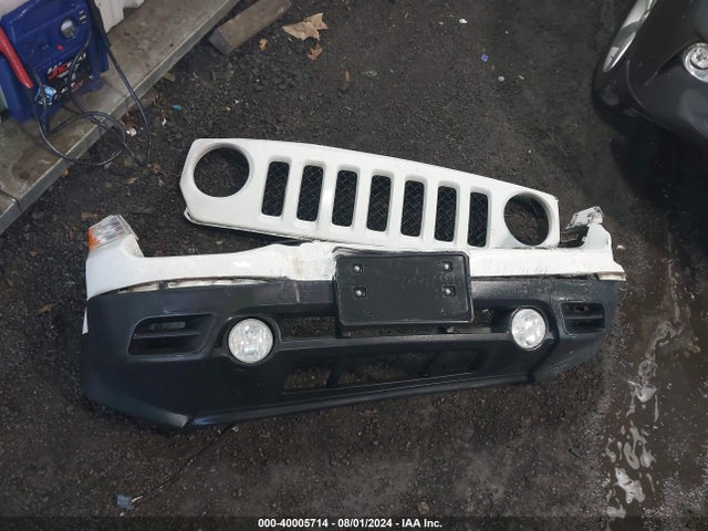 1C4NJPFB7GD590172 Jeep Patriot Latitude