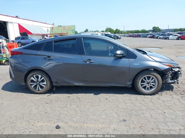 Toyota Prius Prime Premium 2018 JTDKARFP7J3079617 Image 14