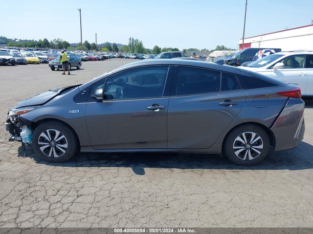 Toyota Prius Prime Premium 2018 JTDKARFP7J3079617 Image 15