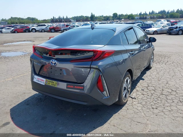 Toyota Prius Prime Premium 2018 JTDKARFP7J3079617 Image 4