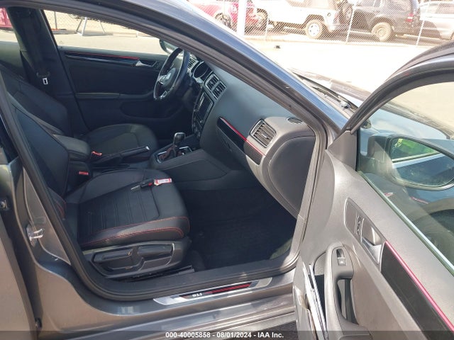 3VW4T7AJ9HM301820 Volkswagen 2.0 tsi
