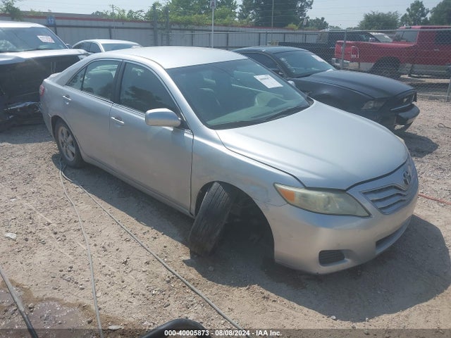 2010 Toyota Camry Le მანქანა იყიდება აუქციონზე, vin: 4T1BF3EK4AU041448, აუქციონის ნომერი: 40005873
