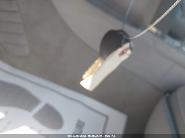 2010 Toyota Camry Le მანქანა იყიდება აუქციონზე, vin: 4T1BF3EK4AU041448, აუქციონის ნომერი: 40005873
