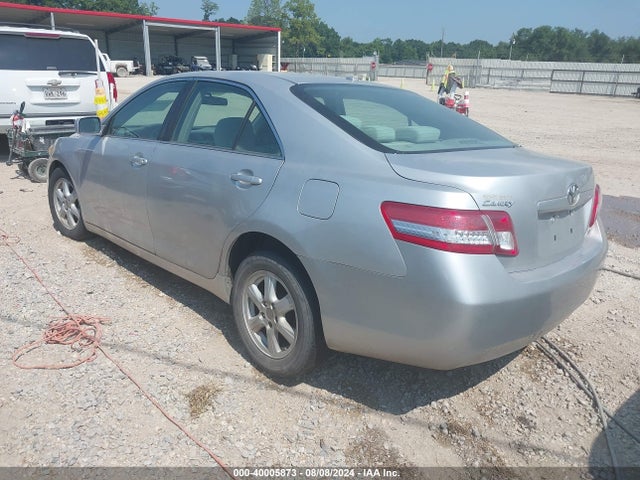 2010 Toyota Camry Le მანქანა იყიდება აუქციონზე, vin: 4T1BF3EK4AU041448, აუქციონის ნომერი: 40005873