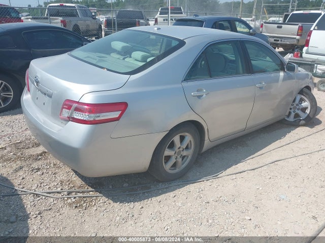 2010 Toyota Camry Le მანქანა იყიდება აუქციონზე, vin: 4T1BF3EK4AU041448, აუქციონის ნომერი: 40005873