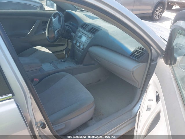 2010 Toyota Camry Le მანქანა იყიდება აუქციონზე, vin: 4T1BF3EK4AU041448, აუქციონის ნომერი: 40005873