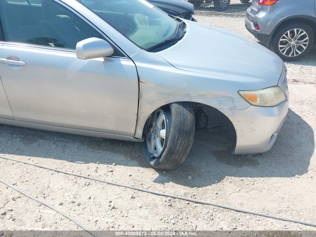 2010 Toyota Camry Le მანქანა იყიდება აუქციონზე, vin: 4T1BF3EK4AU041448, აუქციონის ნომერი: 40005873