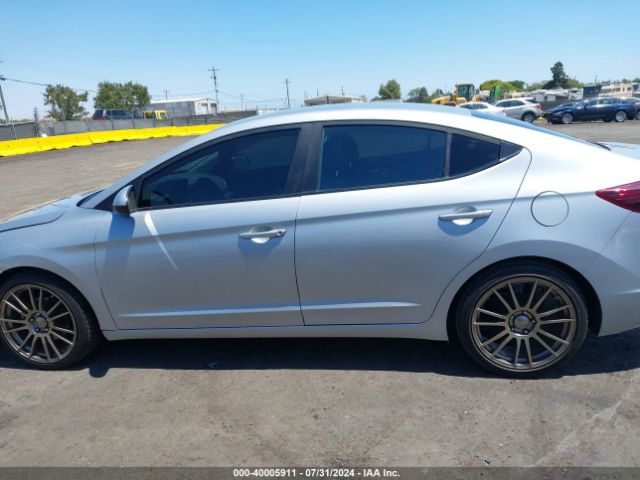 KMHD74LF7LU929695 Hyundai ELANTRA SE