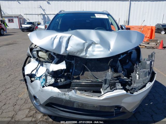 JN1BJ1CR5HW136173 Nissan Rogue Sport Sl