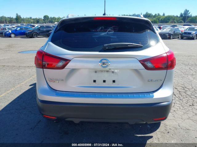 JN1BJ1CR5HW136173 Nissan Rogue Sport Sl