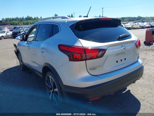 JN1BJ1CR5HW136173 Nissan Rogue Sport Sl