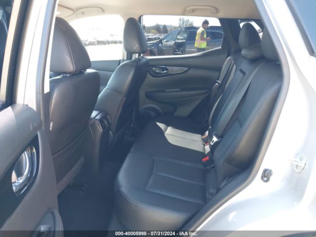 JN1BJ1CR5HW136173 Nissan Rogue Sport Sl