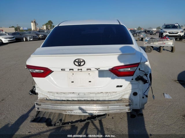 Toyota CAMRY SE 2018 4T1B11HK5JU587464 Image 16