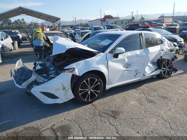 Toyota CAMRY SE 2018 4T1B11HK5JU587464 Image 2