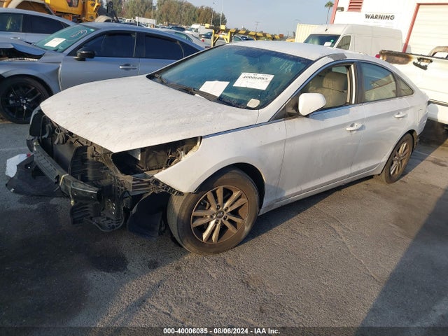 Hyundai SONATA SE 2016 5NPE24AF5GH268257 Image 2