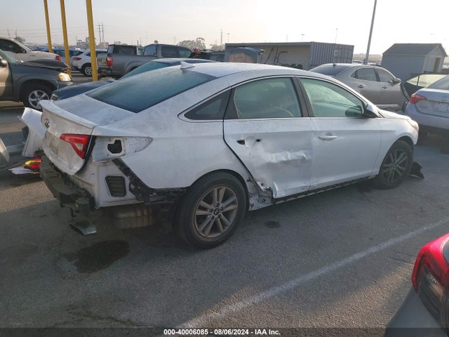 Hyundai SONATA SE 2016 5NPE24AF5GH268257 Image 4