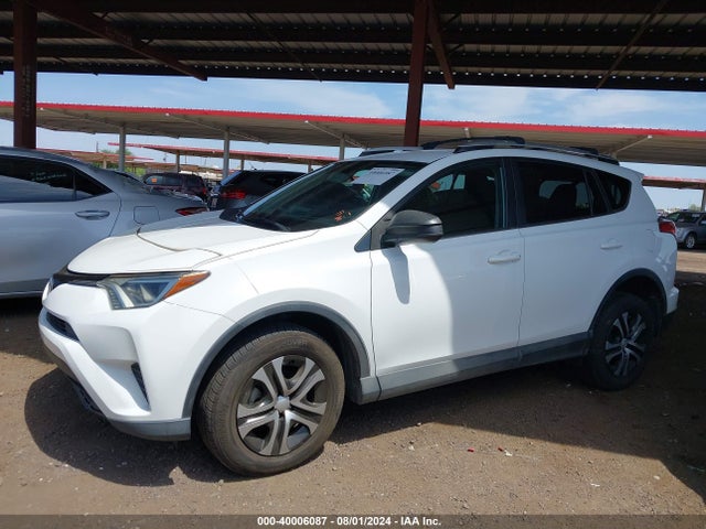 Toyota RAV4 LE 2016 2T3BFREV7GW475151 Image 13