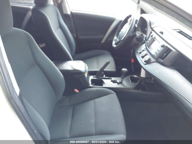 Toyota RAV4 LE 2016 2T3BFREV7GW475151 Image 5