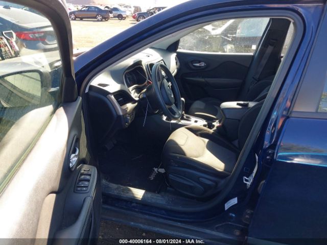 1C4PJMAB0GW118091 Jeep Cherokee Sport