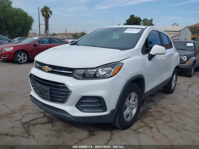 Chevrolet TRAX LS 2017 3GNCJNSB0HL239866 Image 2