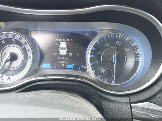 2C3CCARG1JH231579 Chrysler 300 Touring L Awd