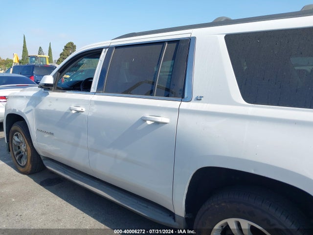 Chevrolet Suburban 1500 Lt 2015 1GNSCJKC0FR302994 Image 14