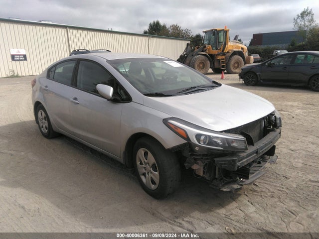 KIA FORTE LX 2018 3KPFK4A76JE228679 Image 1