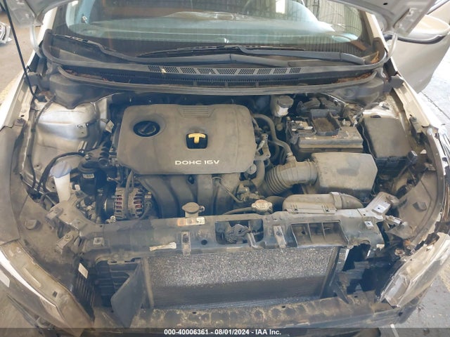 KIA FORTE LX 2018 3KPFK4A76JE228679 Image 10
