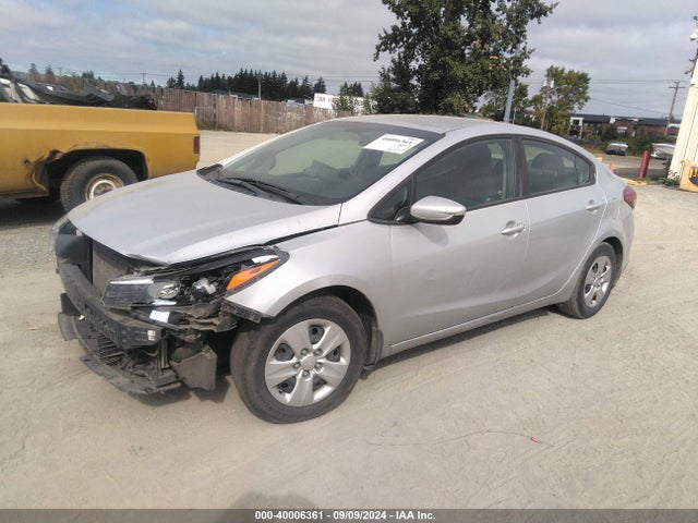 KIA FORTE LX 2018 3KPFK4A76JE228679 Image 2