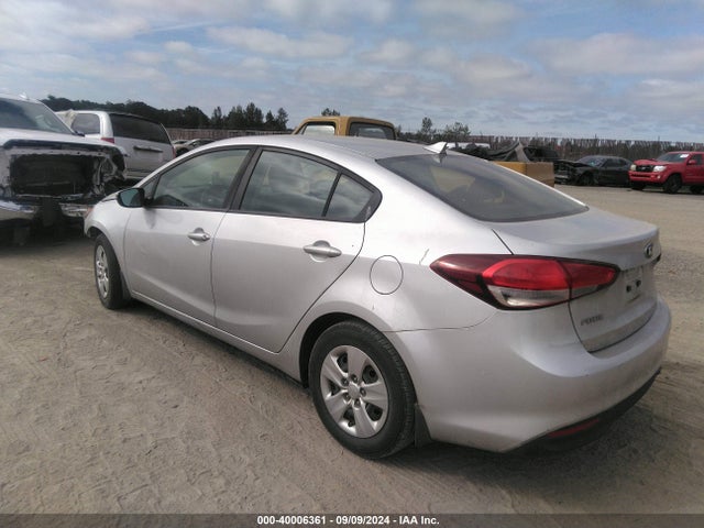KIA FORTE LX 2018 3KPFK4A76JE228679 Image 3