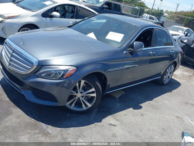55SWF4JB3FU093105 Mercedes-Benz C 300 Luxury/sport
