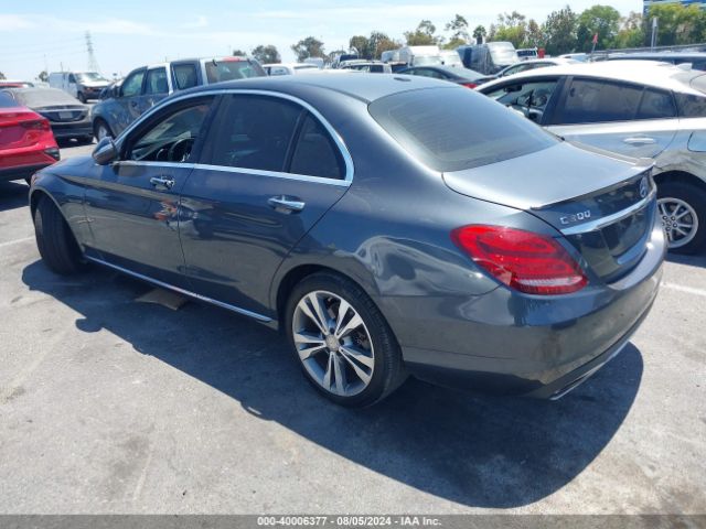 55SWF4JB3FU093105 Mercedes-Benz C 300 Luxury/sport
