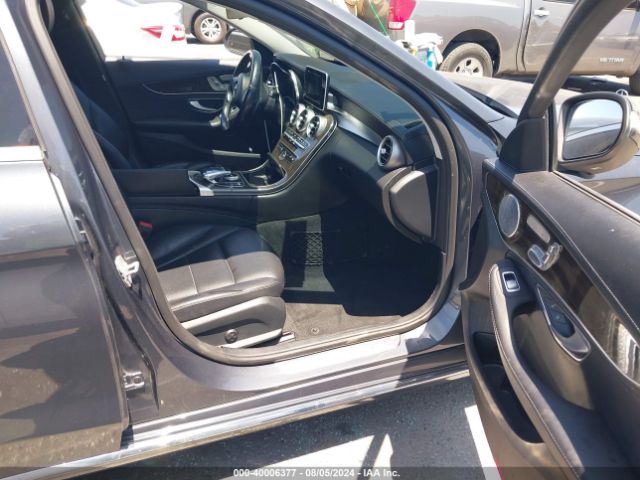 55SWF4JB3FU093105 Mercedes-Benz C 300 Luxury/sport
