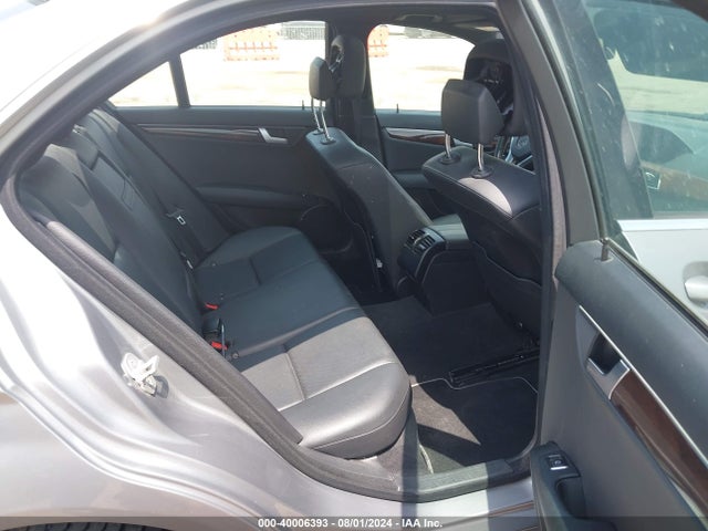 WDDGF8AB3EA960139 Mercedes-Benz C 300 Luxury 4matic/sport 4matic
