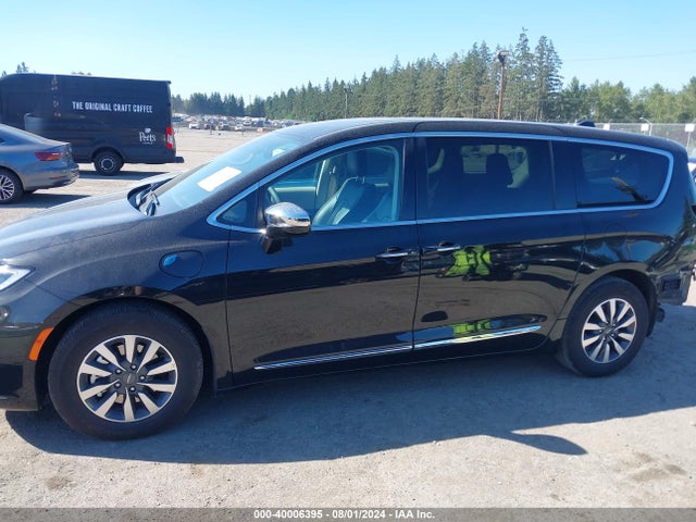 2C4RC1S73PR632652 Chrysler Pacifica Hybrid Limited